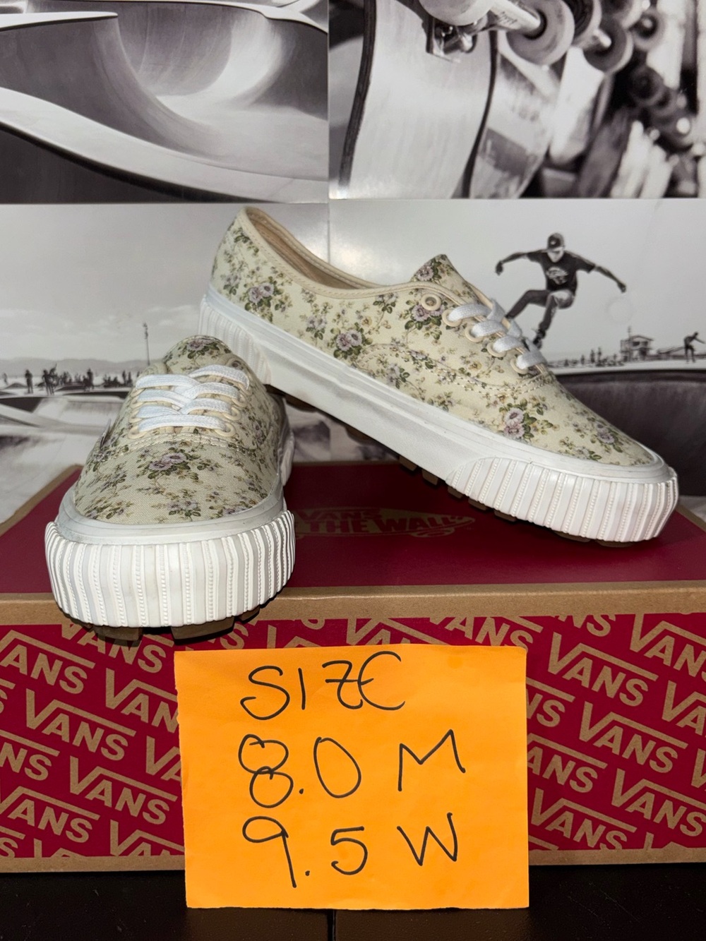Vans Authentic 44D sz 8.0 Men’s 9.5 Woman